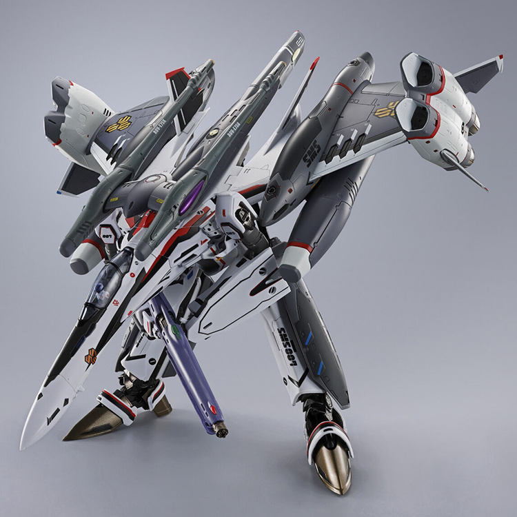 VF-25F Tornado Messiah Valkyrie de Saotome Alto version Revival